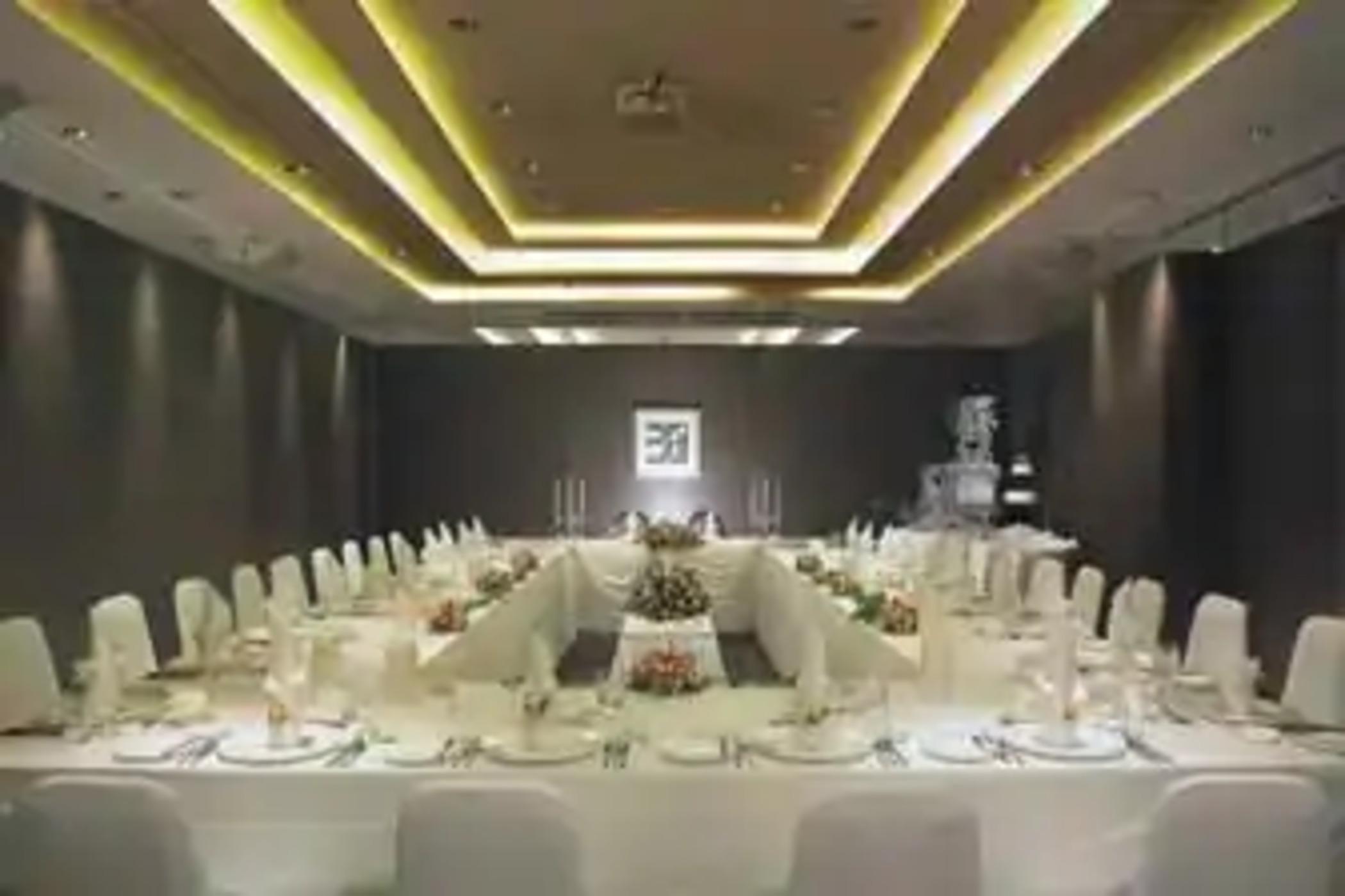 Отель Ramada Plaza By Wyndham Gwangju Кванджу Экстерьер фото