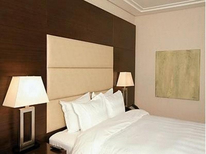 Отель Ramada Plaza By Wyndham Gwangju Кванджу Экстерьер фото